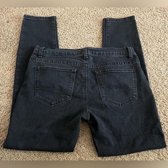 Forever 21 Mid-Rise Skinny Jeans - Picture 2 of 4